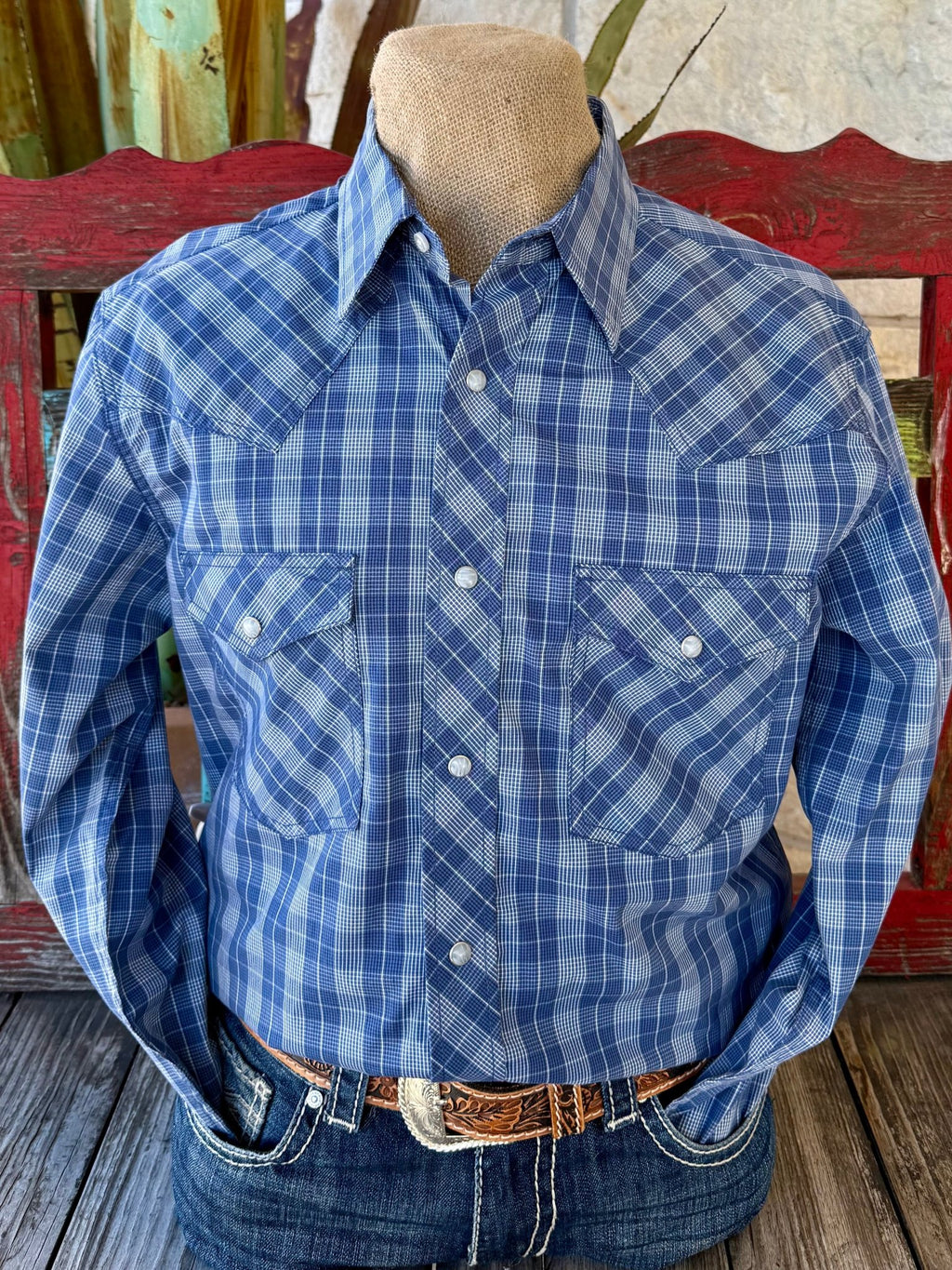 Men’s Wrangler western shirt snap plaid shirt in navy and white, breathable cotton fabric for all-day comfort, with pearl snap closures and classic western yoke detailing – 112367937. Available at Blair's Western Wear, Marble Falls, TX.