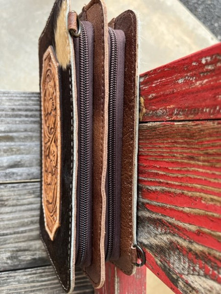 Ladies Crossbodyv Wallet in Cowhide & Tooled Leather - ADBG807 - BLAIR'S WESTERN WEAR MARBLE FALLS, TX