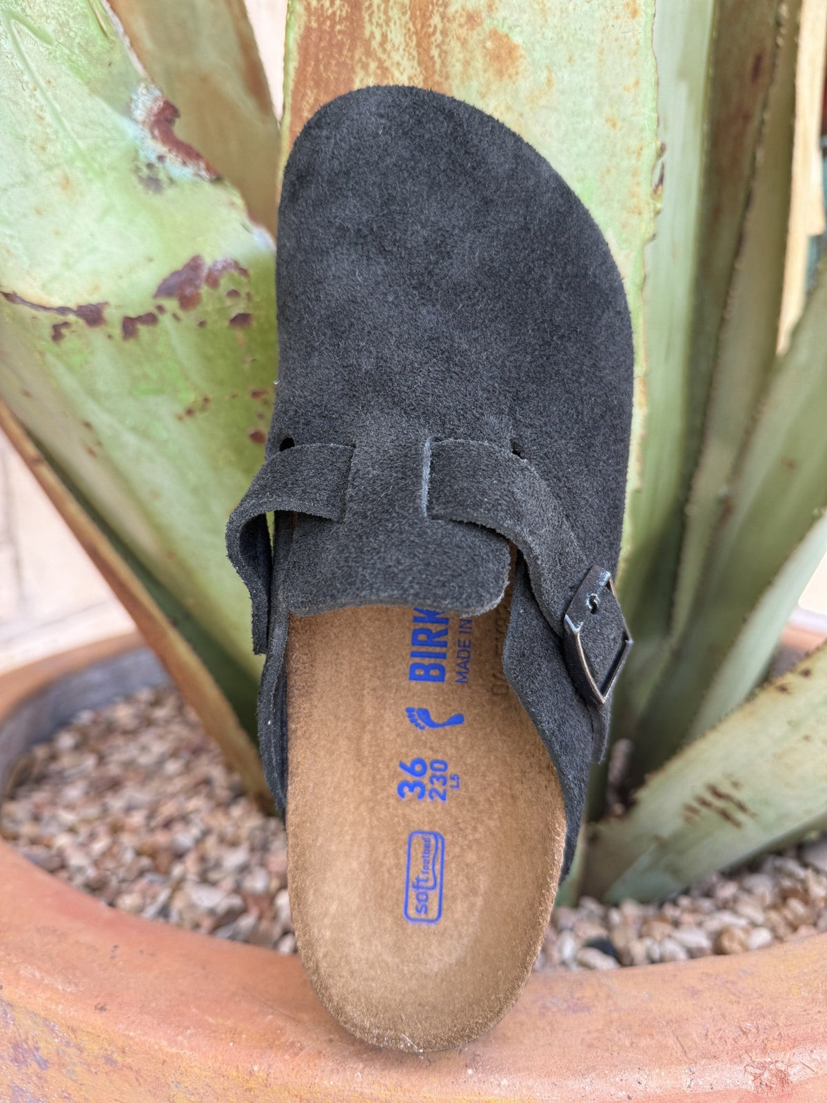 Unisex Birkenstock Boston Black Soft Suede Clog