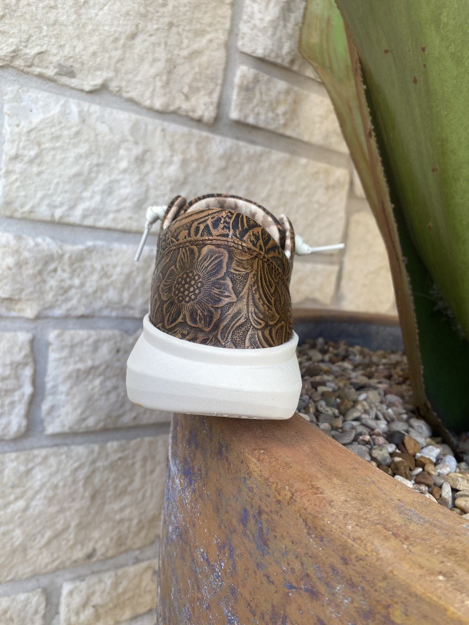 Women's Ariat Hilo Brown Tooled Leather Slip-On