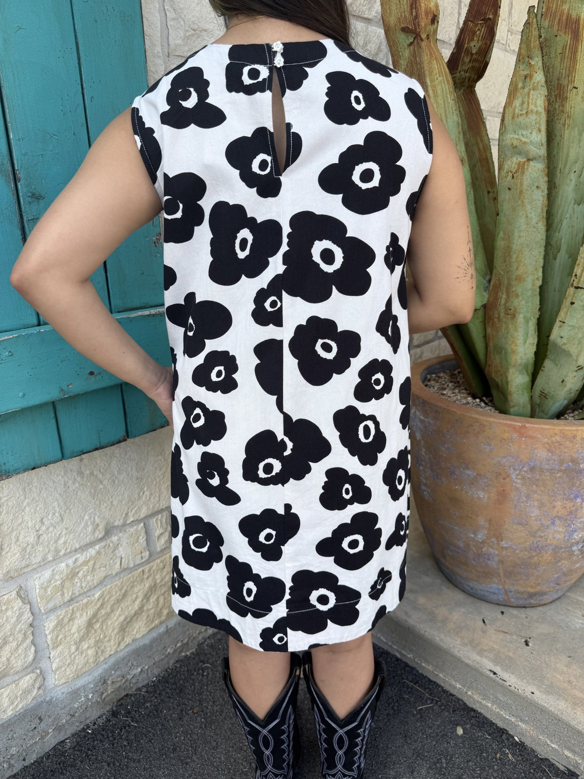 Women's Black and White Floral Shift Dress