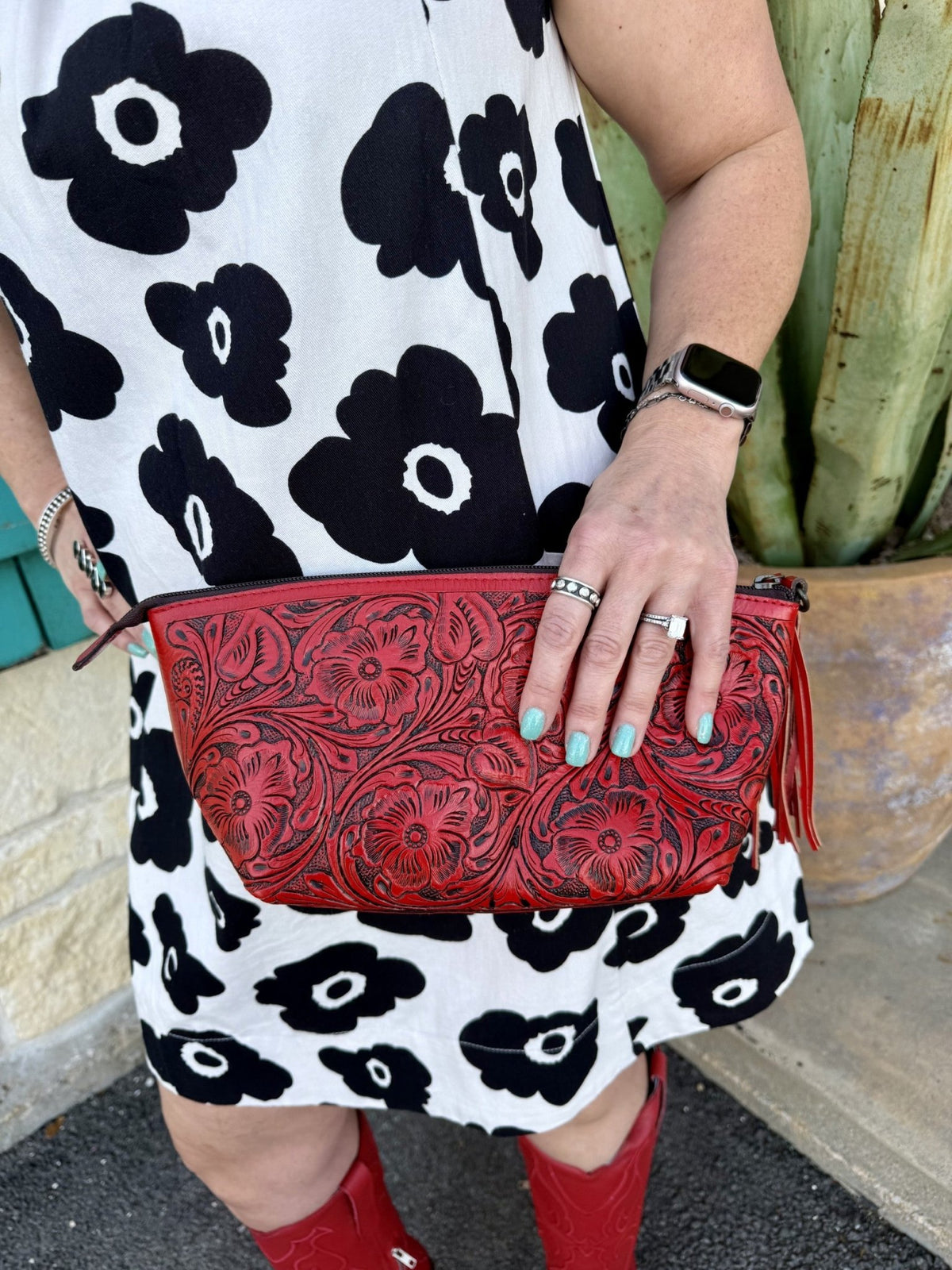 Women's Black and White Floral Shift Dress