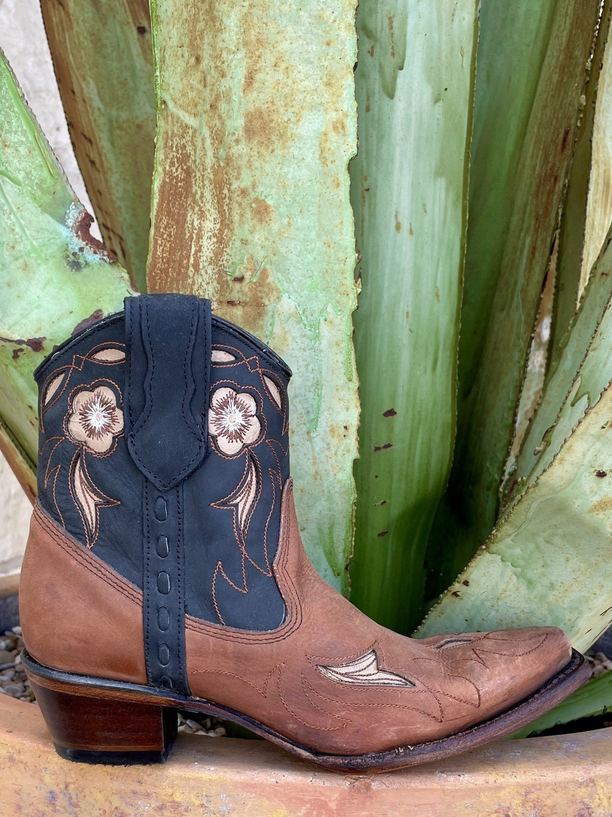Women's Corral Brown & Black Floral Inlay Zip Bootie