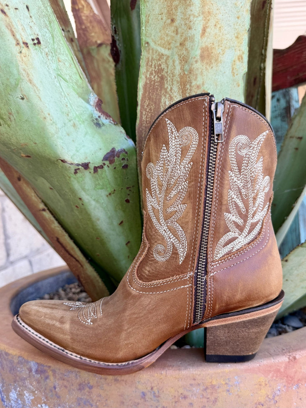 Women's Corral Brown Zip Western Short Bootie