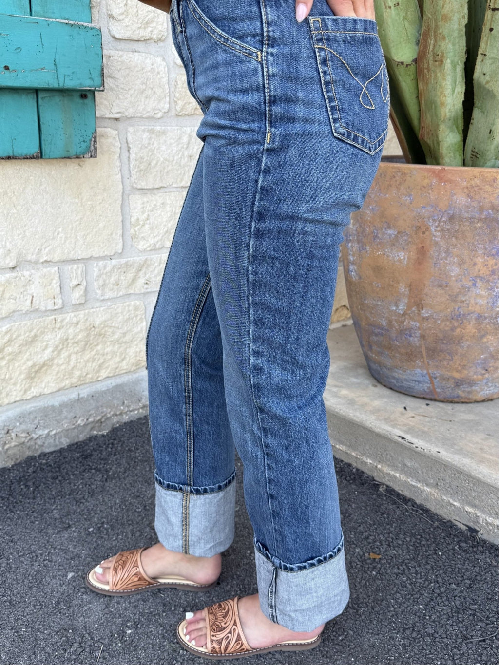 Women's Cruel Girl High Rise Front Seam Straight-Leg Cuffed Jean