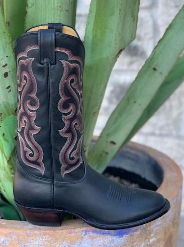 Classic Western Black Cowboy Nocona boots made in the USA - 7MD2704803