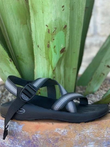 Men's Classic Z1 Chaco Sandal single black & gray strap  - J105961