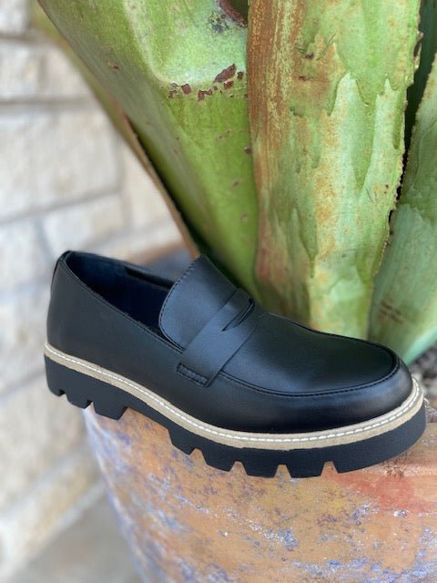 Ladies Chucky Loafer Shoe in Black & Tan - BPNB09ZDW - Blair's Western Wear Marble Falls, TX